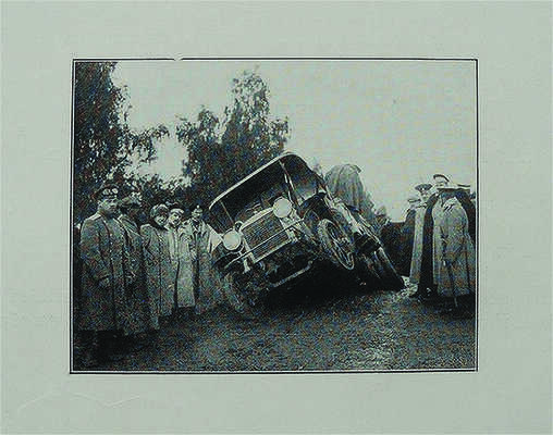 Учебная автомобильная рота. Отчет об испытании грузовиков. 1912. СПб.: Издание Учебной автомобильной роты, [1913].